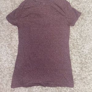 simple maroon tee